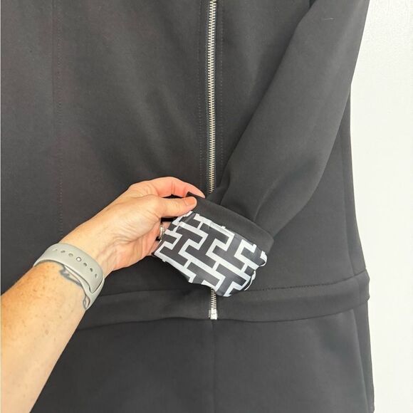 Isaac Mizrahi New York Black Blazer Jacket Size 8 - Picture 5 of 10